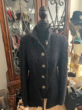 CHANEL Black Textured Bouclé Blazer with Decorative Buttons